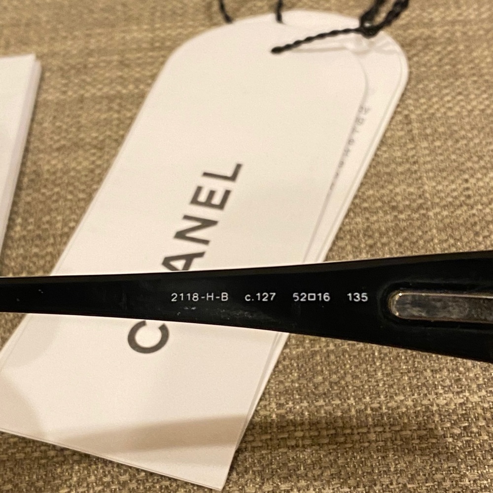 Chanel glasses w/Mother of Pearls & Swarovski - Picture 5 of 12